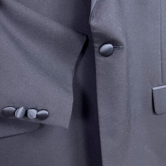 Jos A Bank Notch Collar Tuxedo Suit Black Mens 44R Jacket 40x31 Pleated Pants - Picture 4 of 15